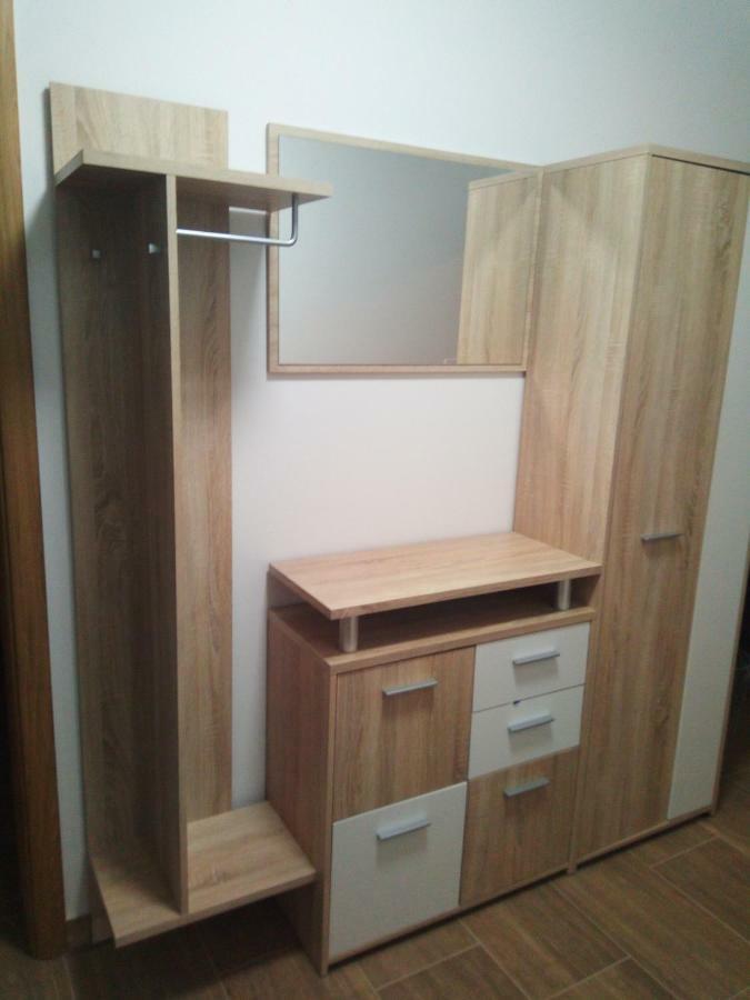 Apartmaji Matazin Črni Kal Exteriör bild
